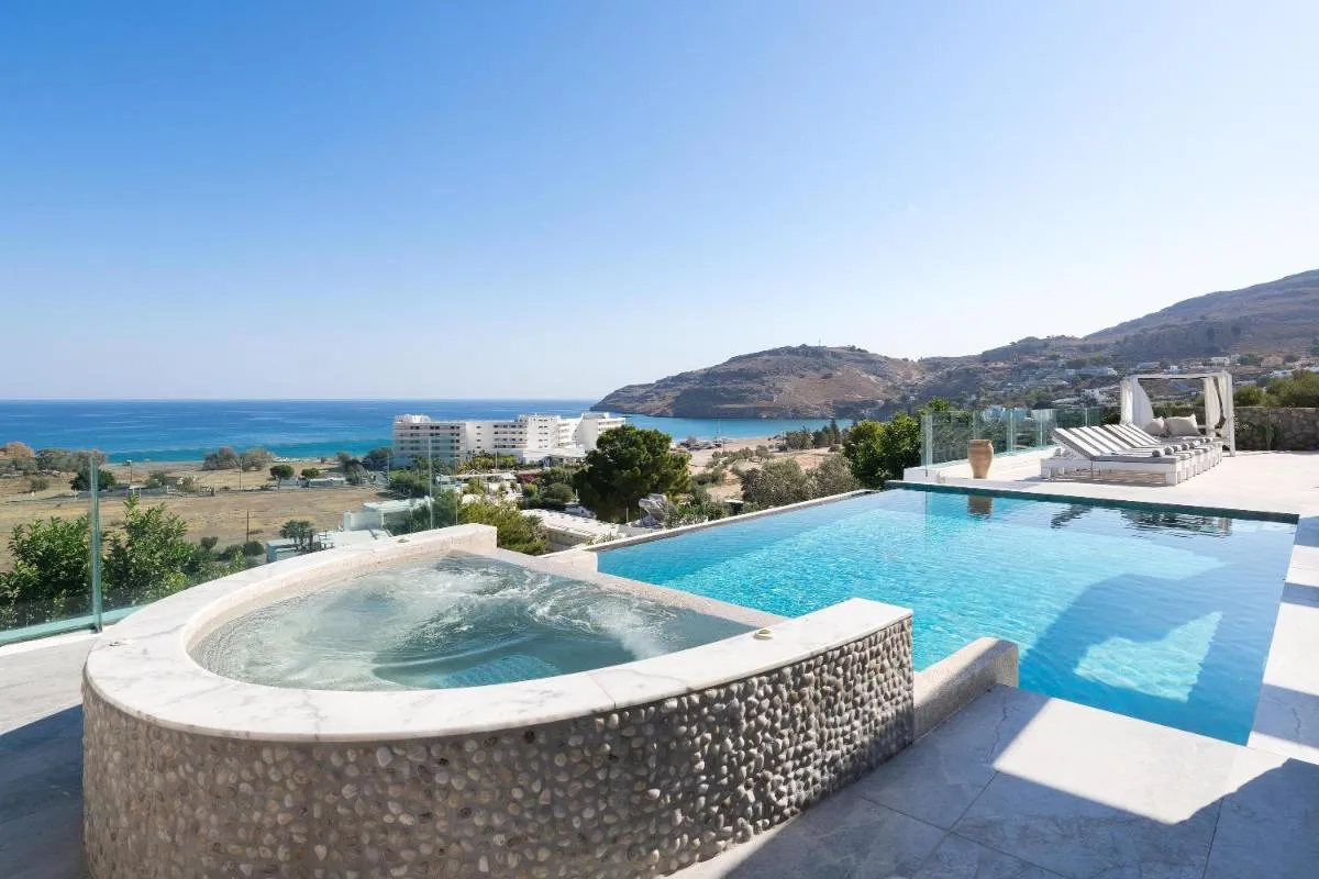 Image 3 of Modern Luxury Villa