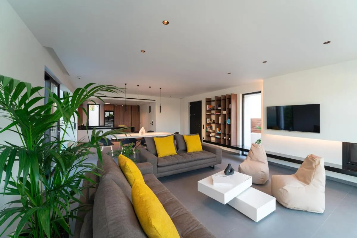 Image 5 of Momentum Villas