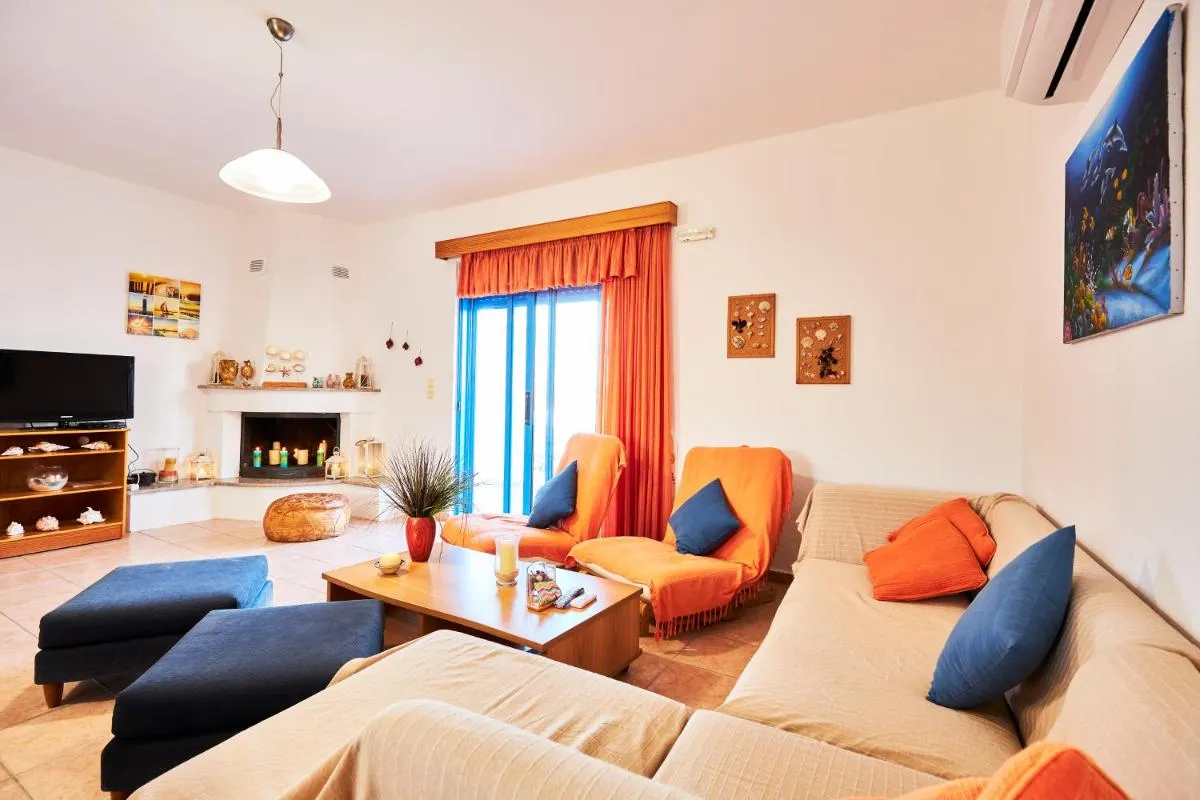 Image 5 of Nerida Beachfront Villas