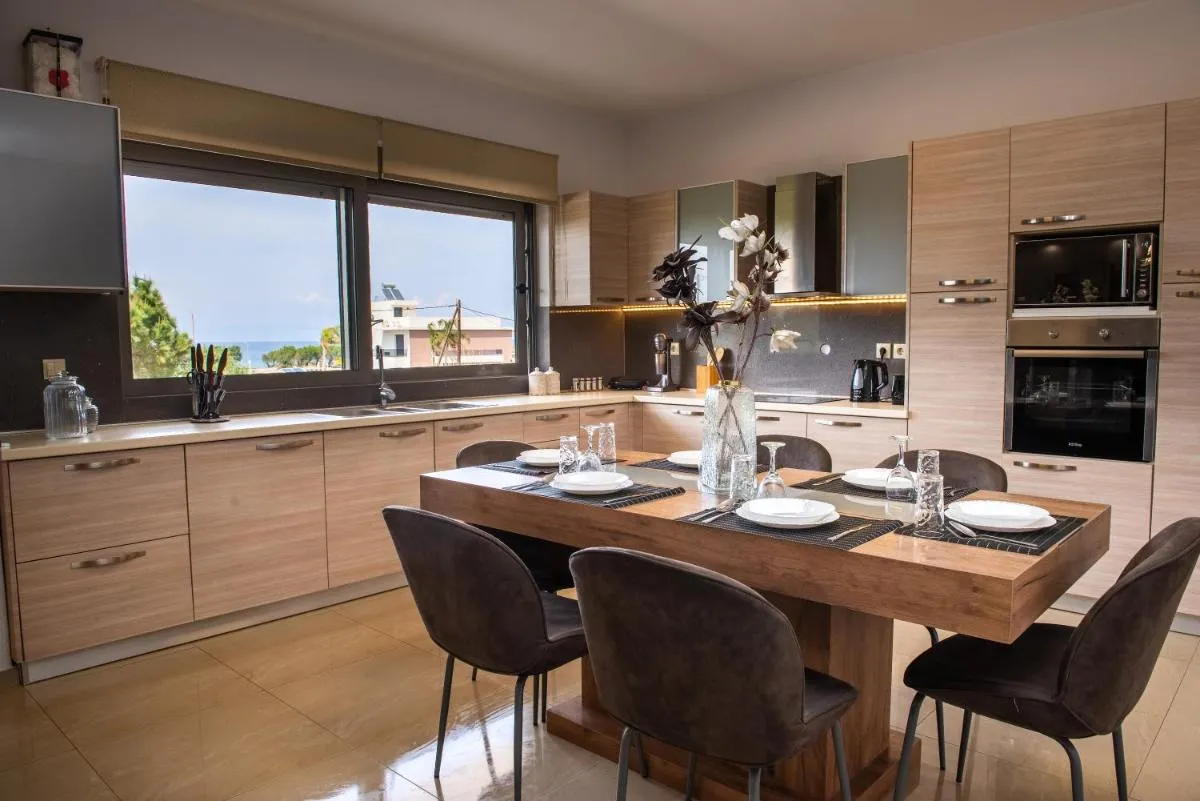 Image 2 of Odyssea Seaside Apartment with Sea View and Pool