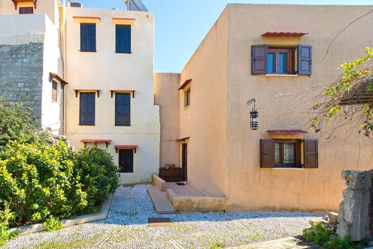 Image 3 of Old Town Villa