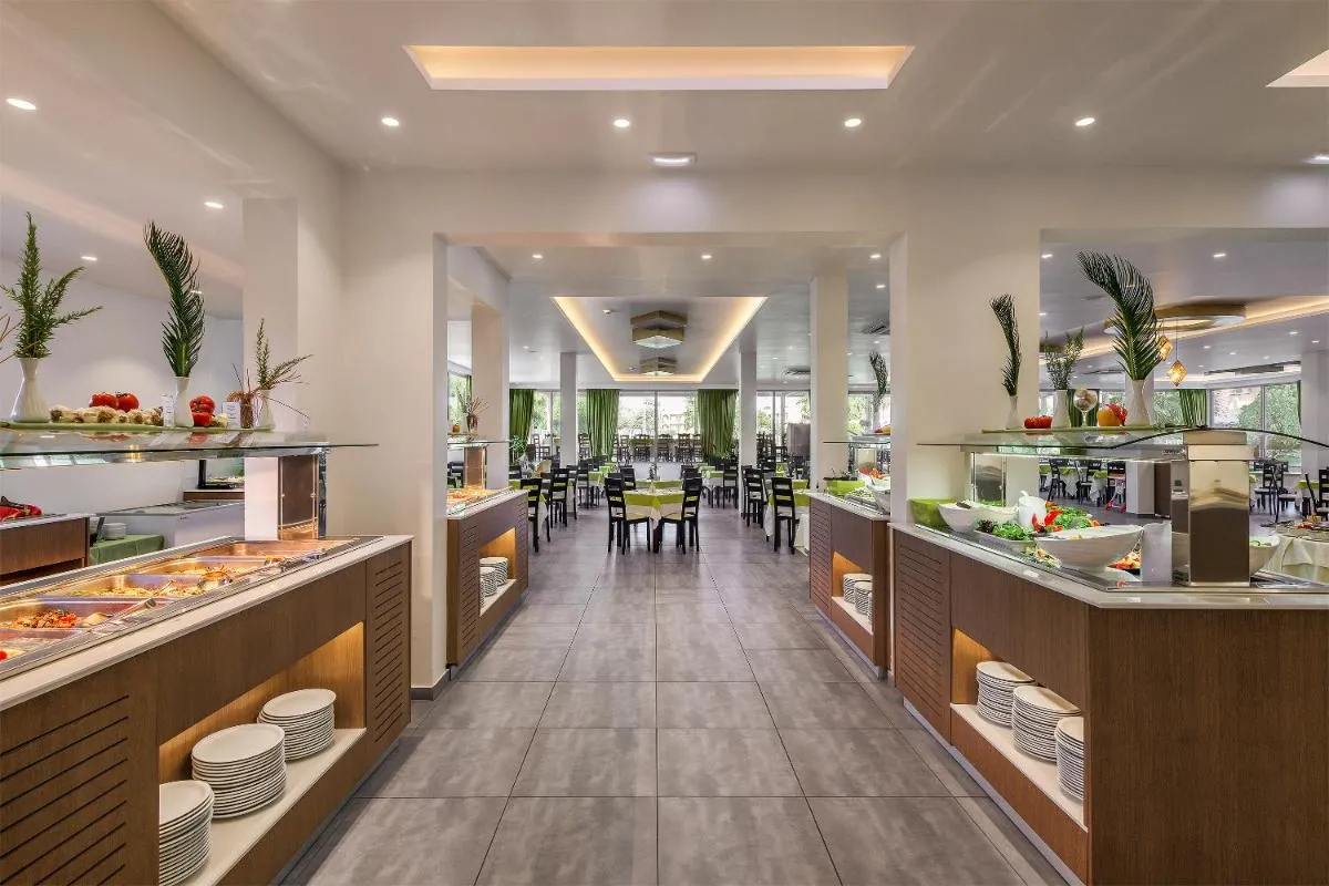 Image 4 of Olive Garden Hotel