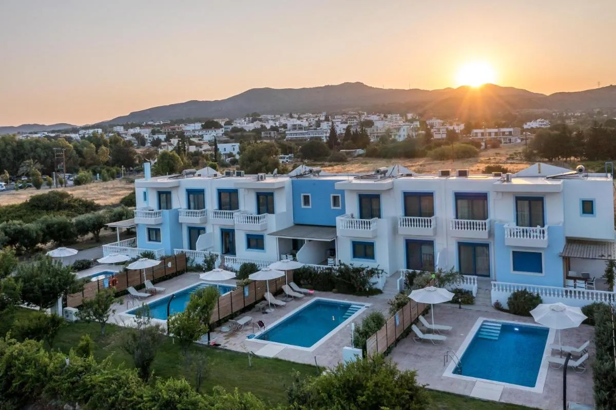 Image 6 of RITA MARE seafront villas heated Pools