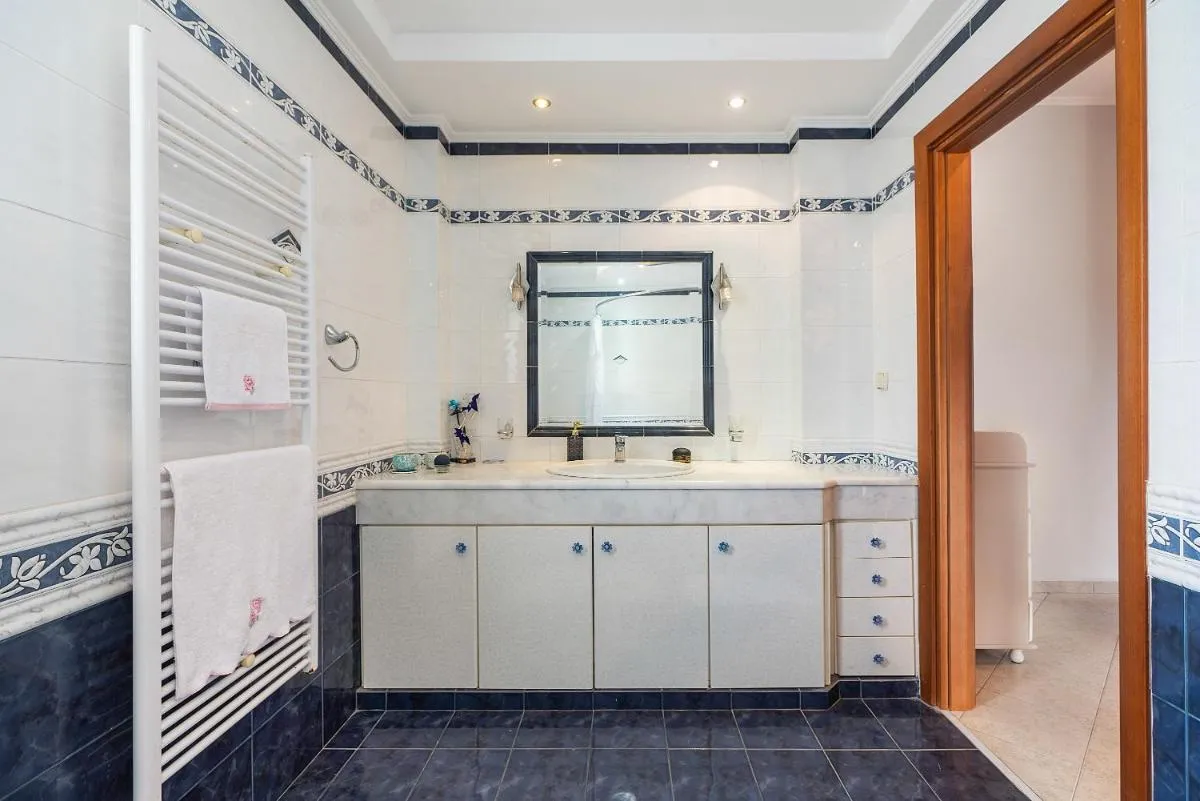 Image 2 of Rafaela’s House 2