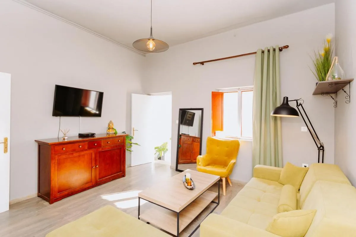 Image 4 of Rhodes Old town apartment manos