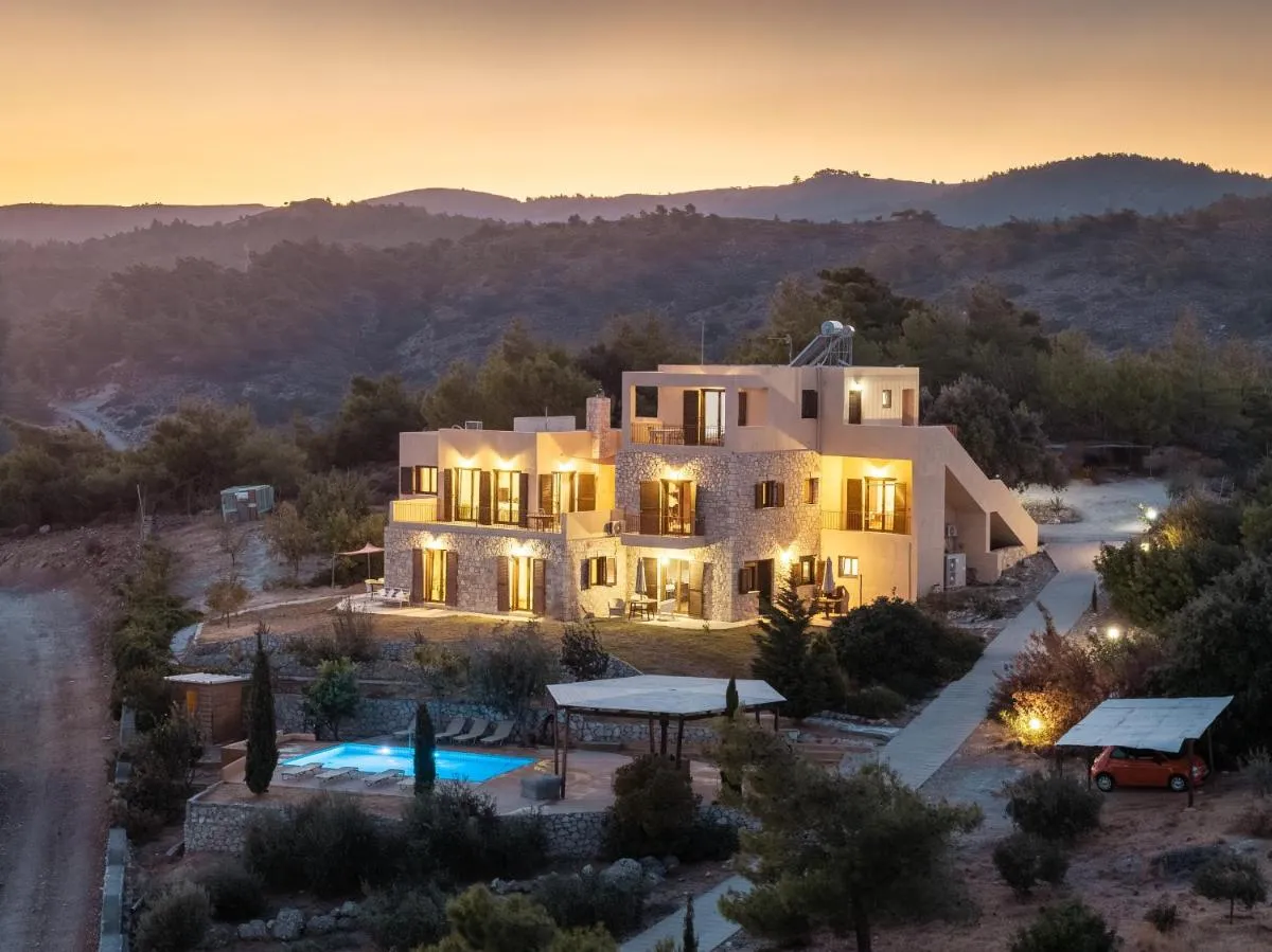 Image 6 of Rhodes Retreat