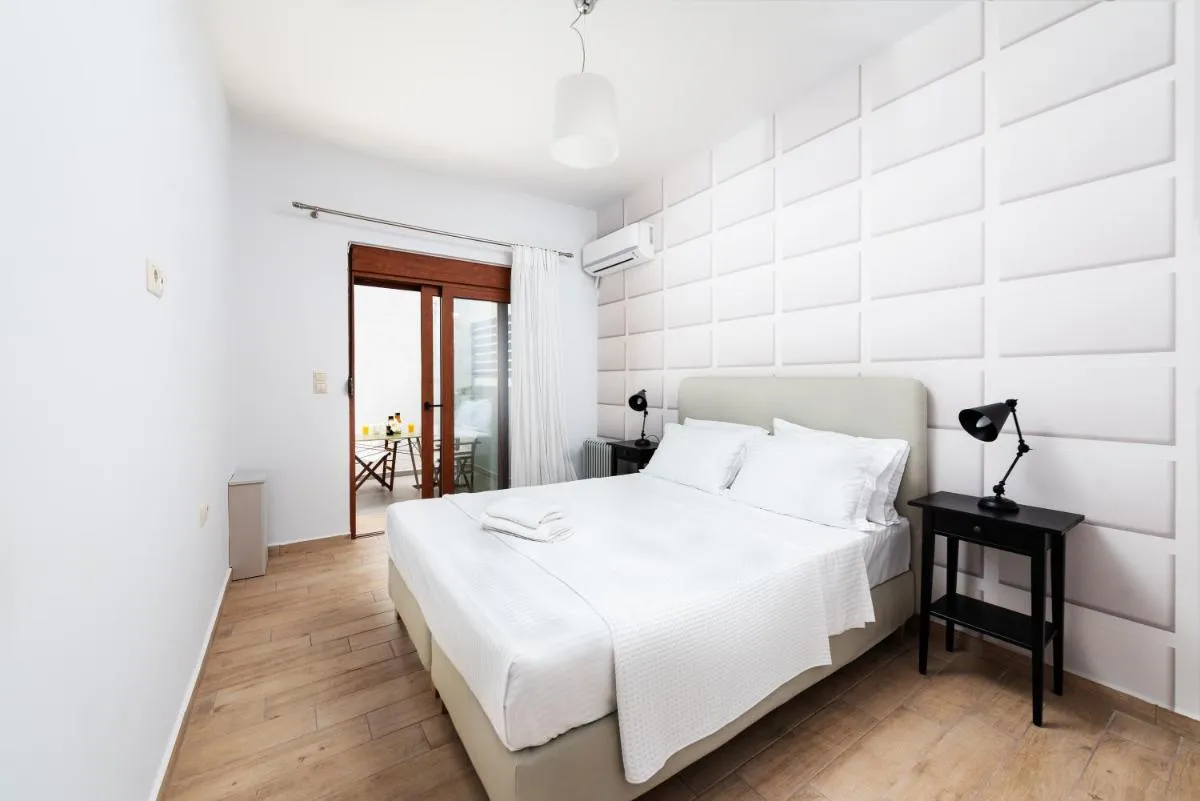 Image 1 of Ritas Modern In-City House