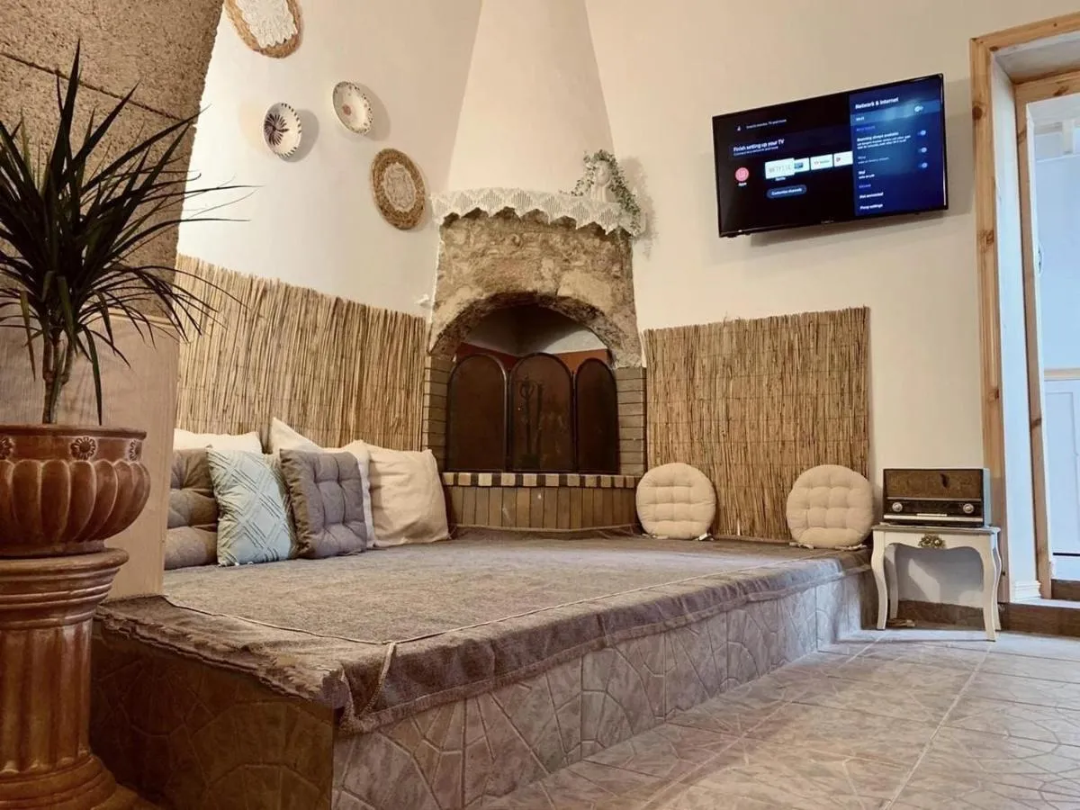 Image 2 of Rustic House Archangelos