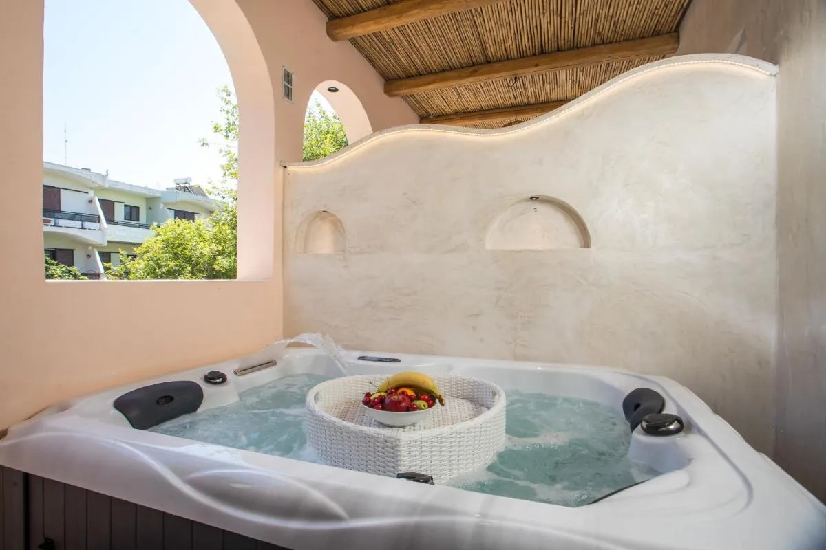 Image 2 of Saint Zoe Luxury Suite