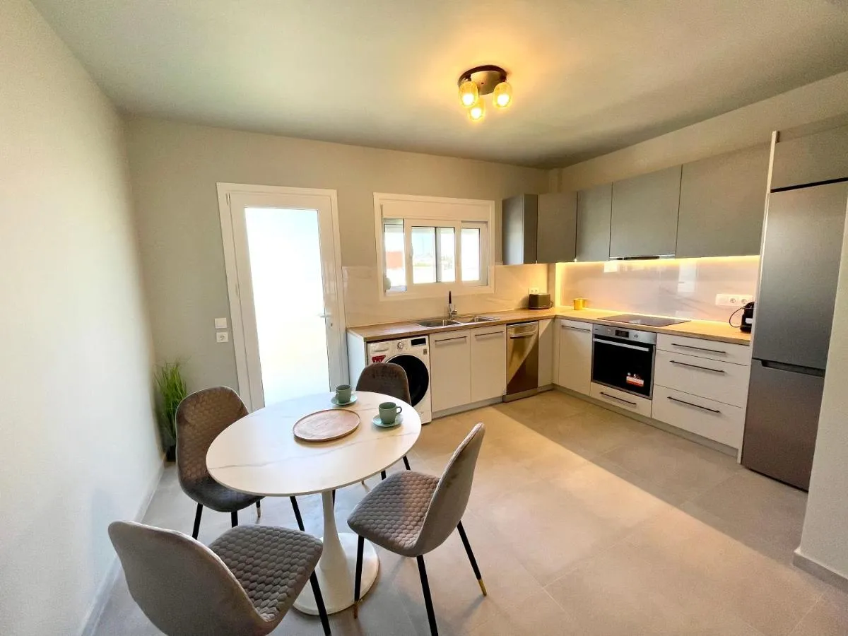 Image 3 of Serenity City Apartment