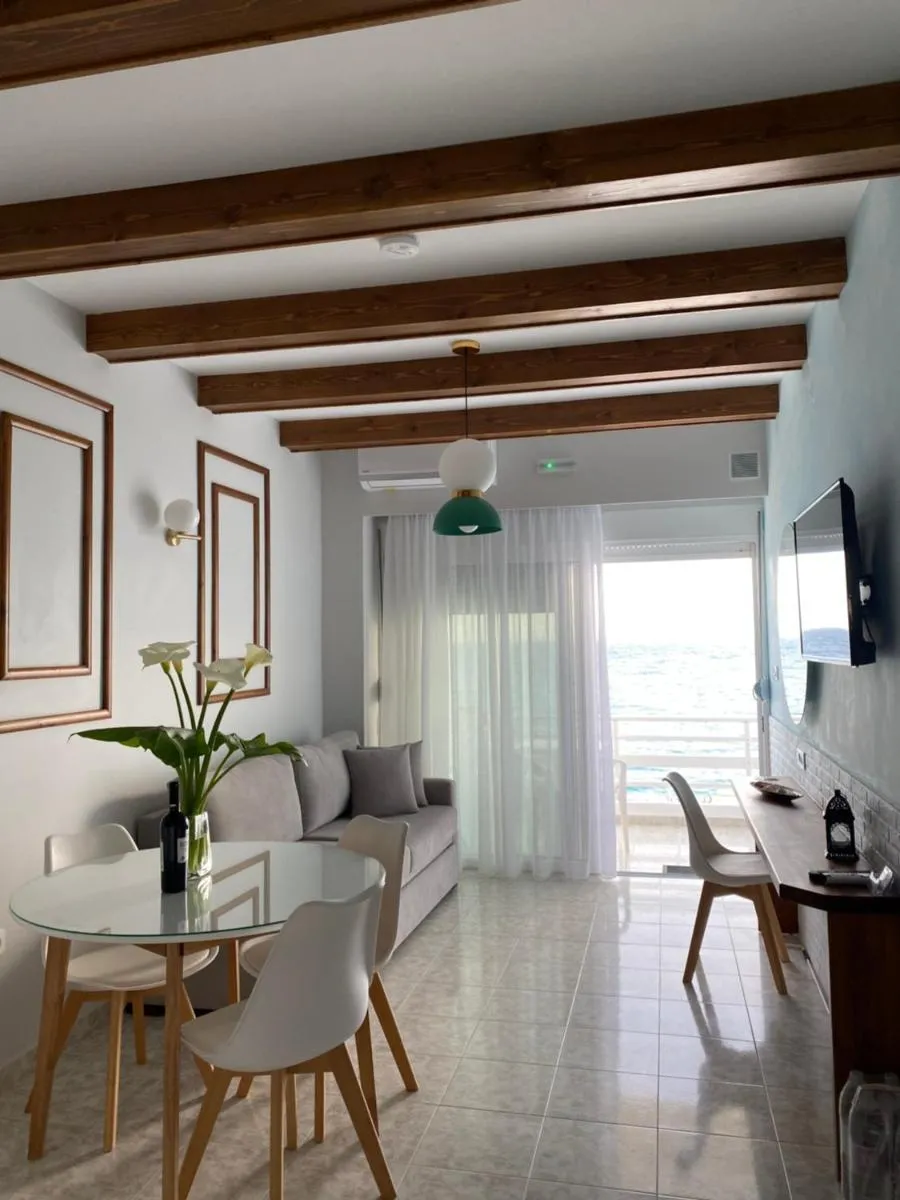 Image 4 of Skizenas Waterfront Apartments