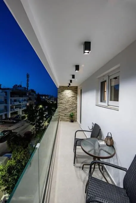 Image 5 of Smart Luxury Apartments #3