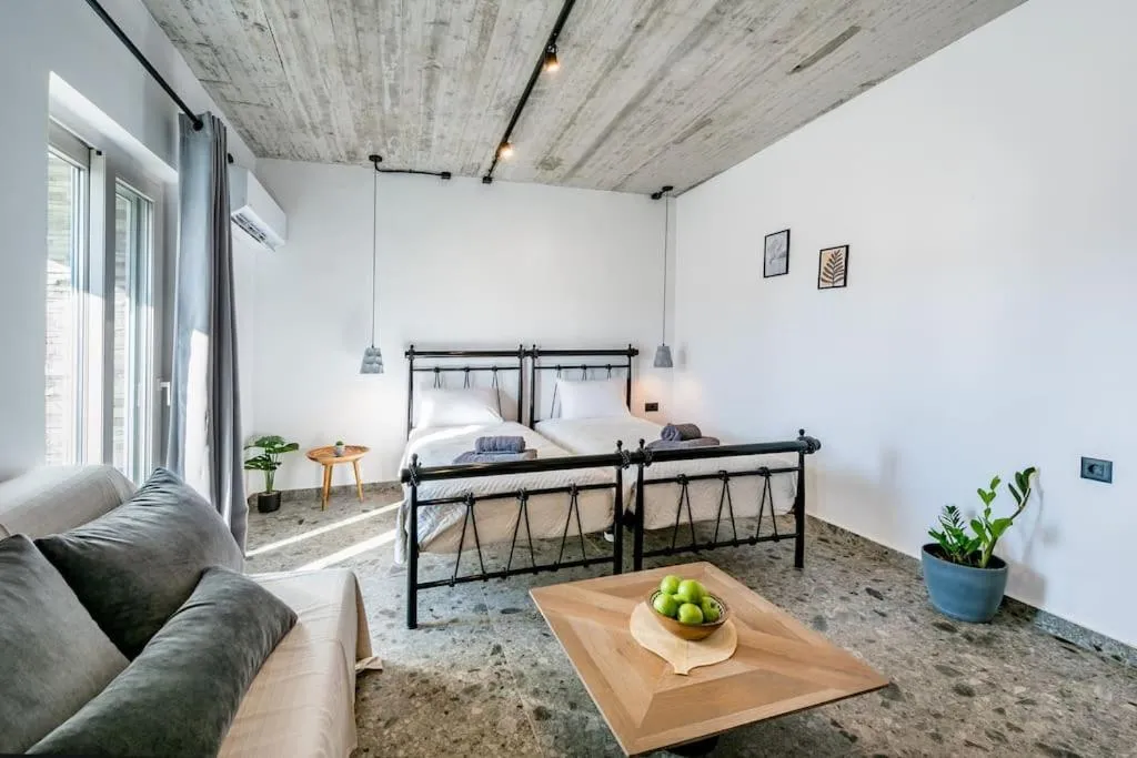 Image 1 of Smart Luxury Apartments #3