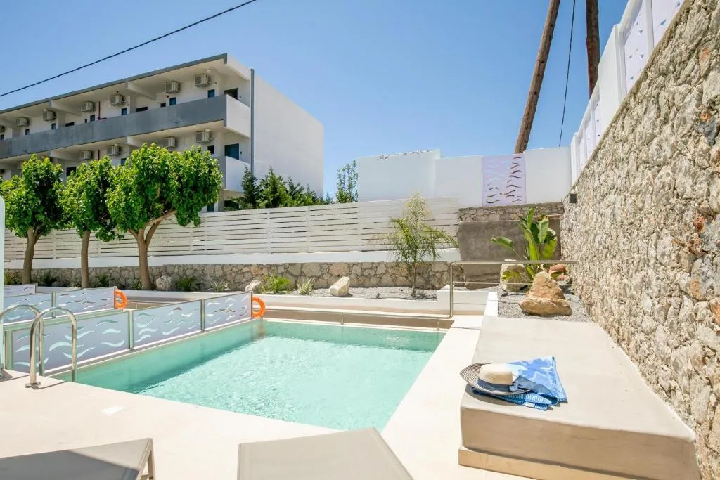 Image of Stay Helios