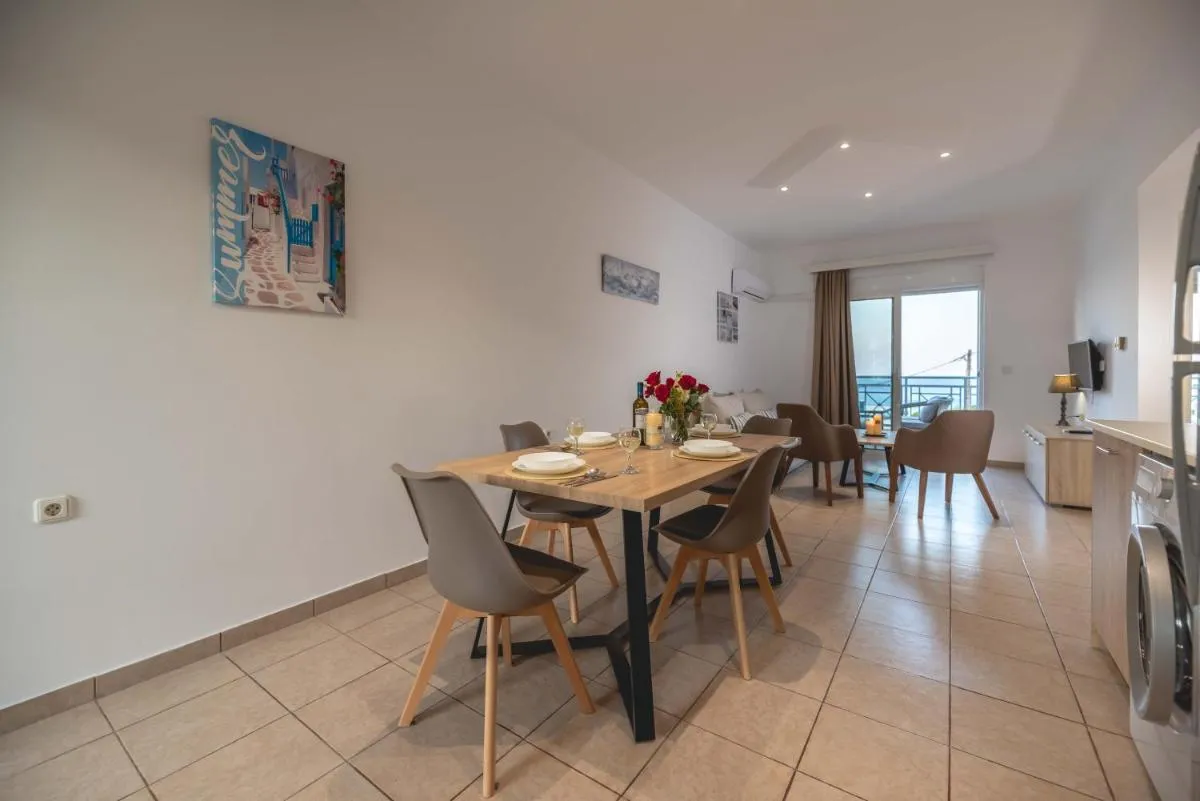 Image 3 of Stegna Bay Apartment