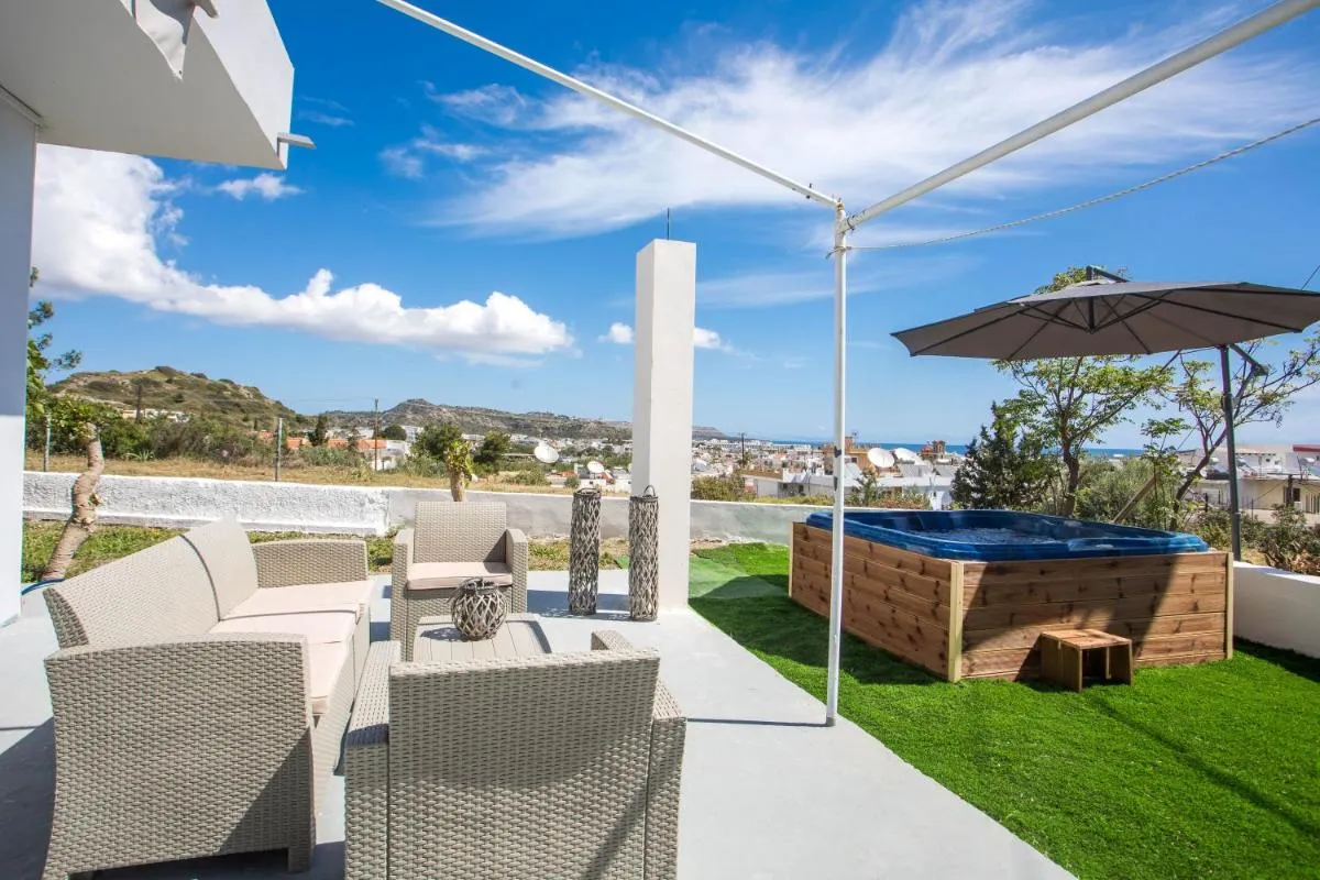 Image 5 of Sunny Villa