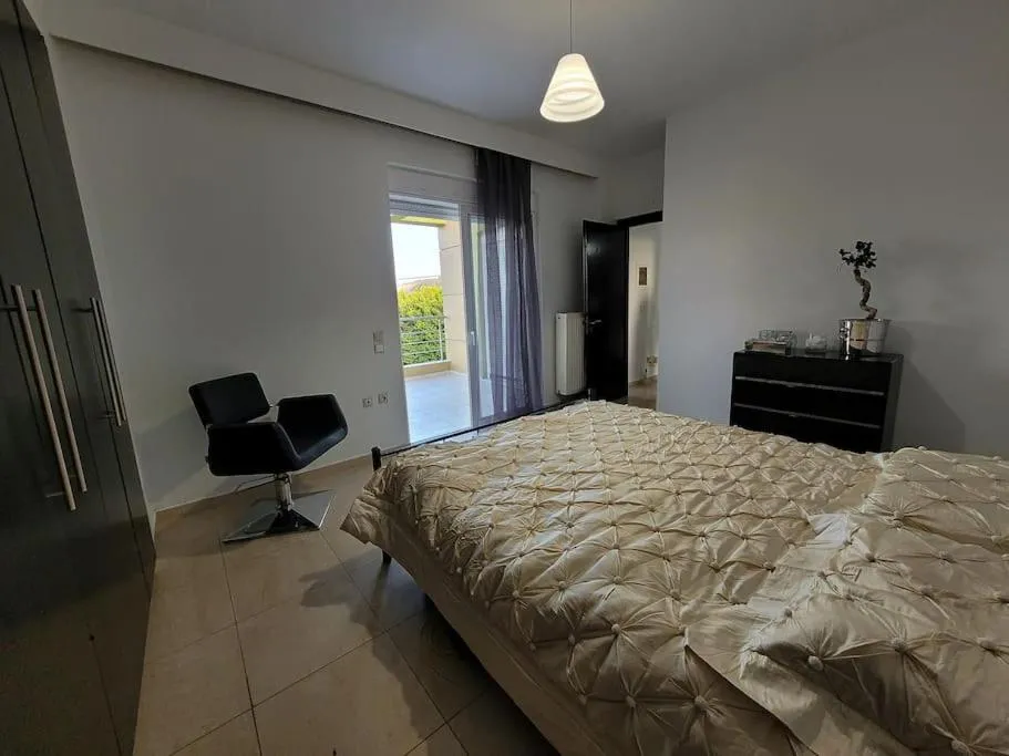 Image 6 of Sunnyside Villa 2King BR Free Parking Near Beach