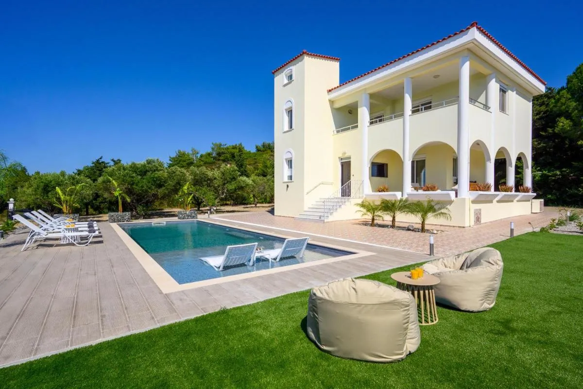 Image 2 of Sunset View Paradisi Villa