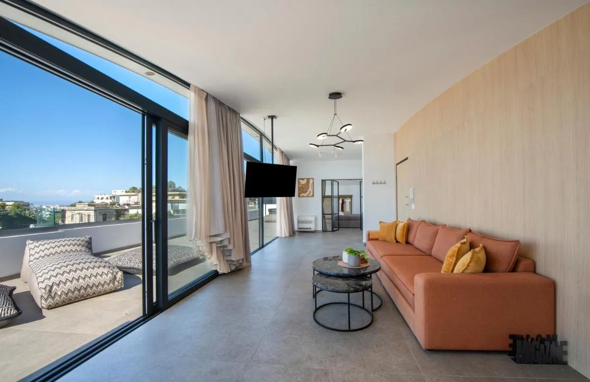 Image 5 of The Gem Loft CityApartment