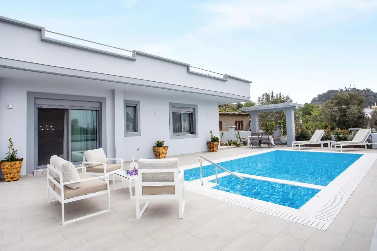 Image 3 of The Sisters Villa