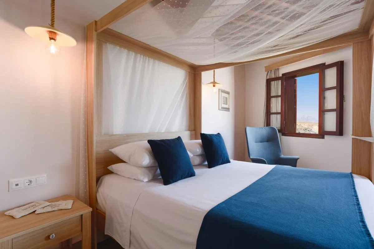 Image 6 of Thea Villas and Suite