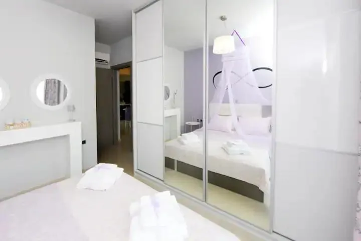 Image 1 of Theros Lux Apartment