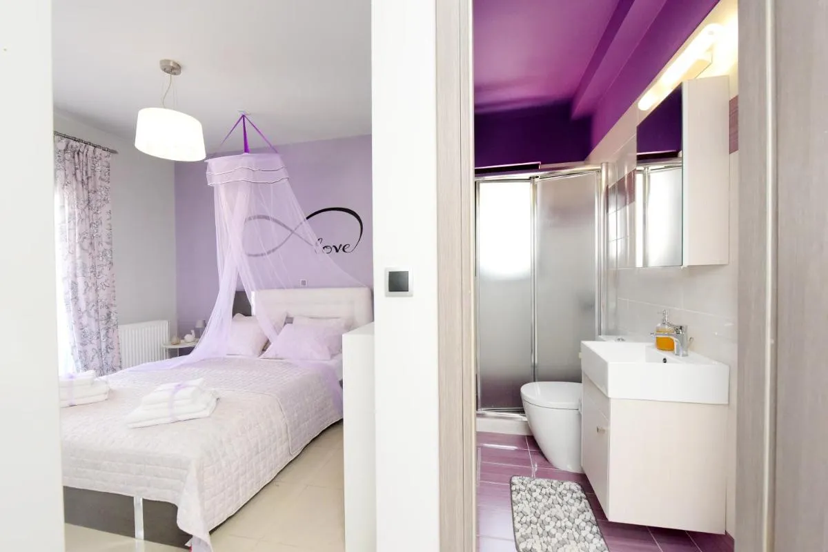 Image 2 of Theros Lux Apartment