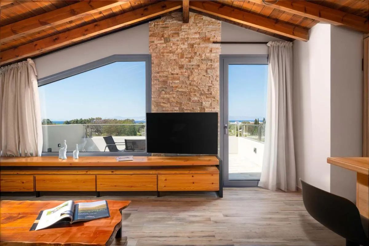 Image 4 of Tsatos Luxury Residence