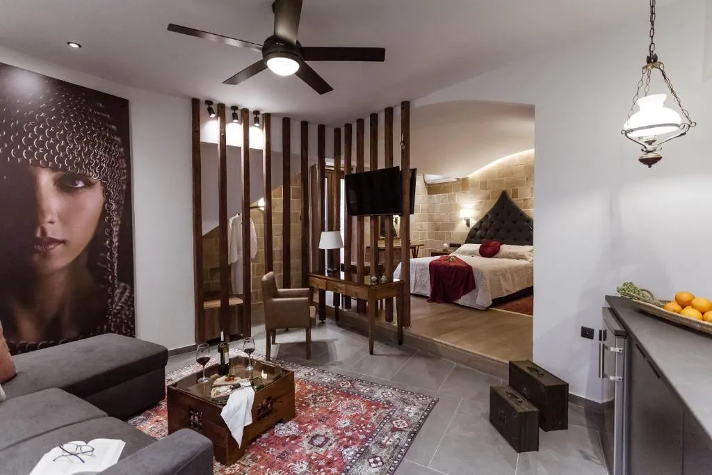 Image of Utopia Luxury Suites – Old Town