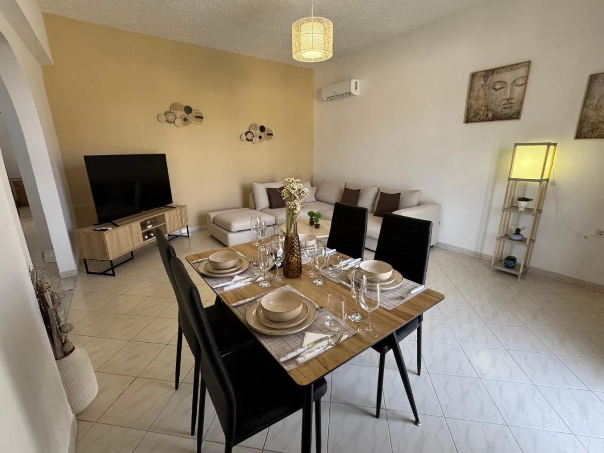 Image 2 of V&G Cozy Home, Pilona Village