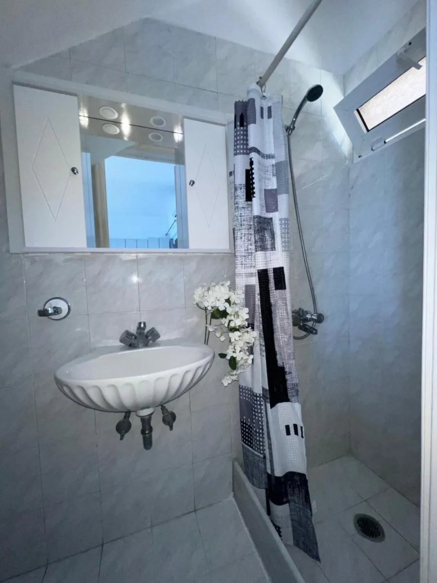 Image 2 of VILLA BLANCA