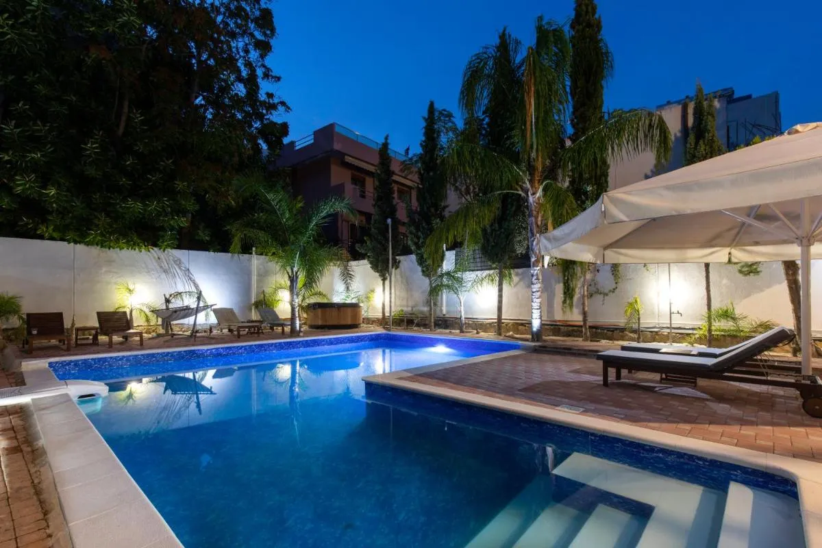 Image 2 of Villa 56 Luxury apartments