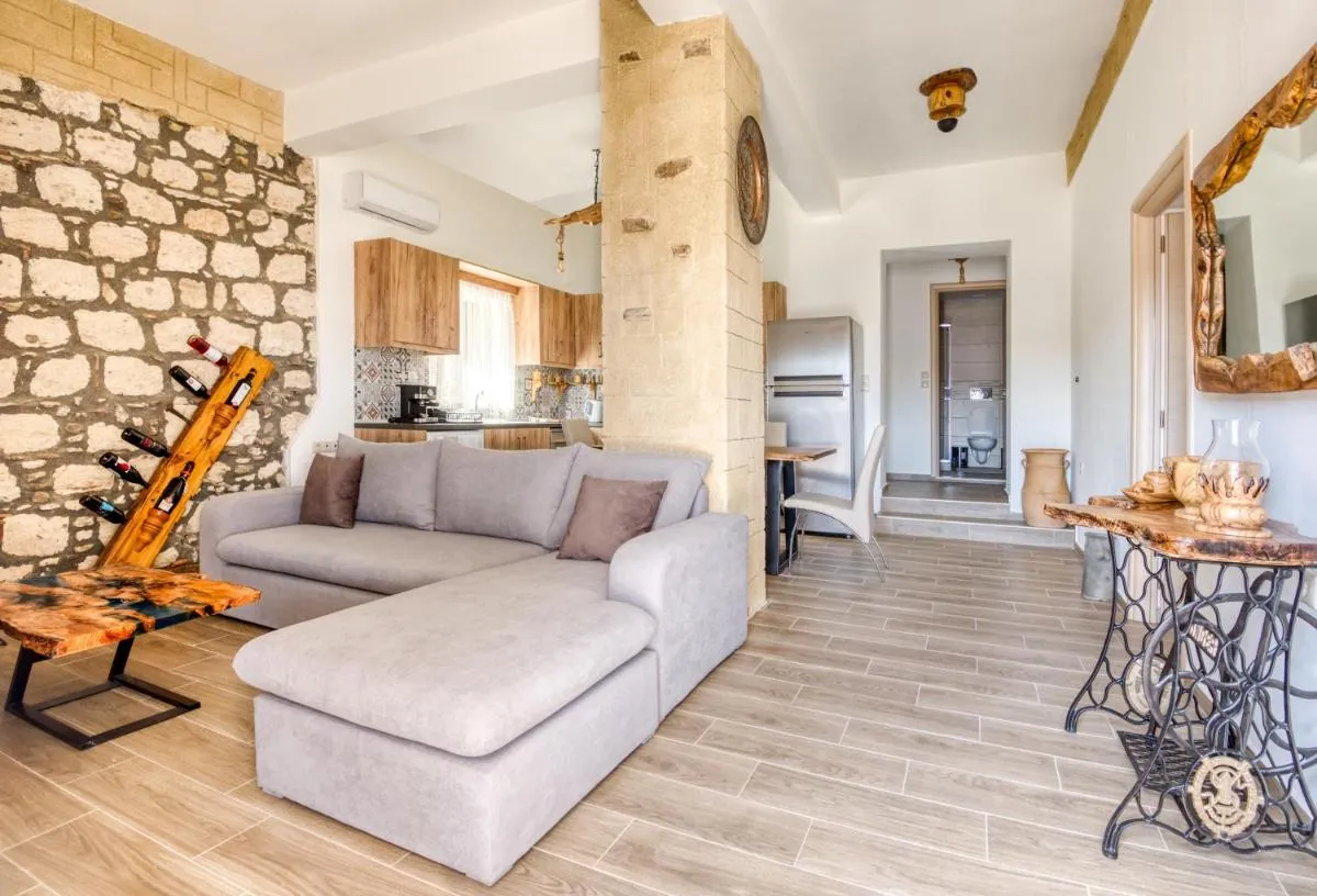 Image 1 of Villa Crypty