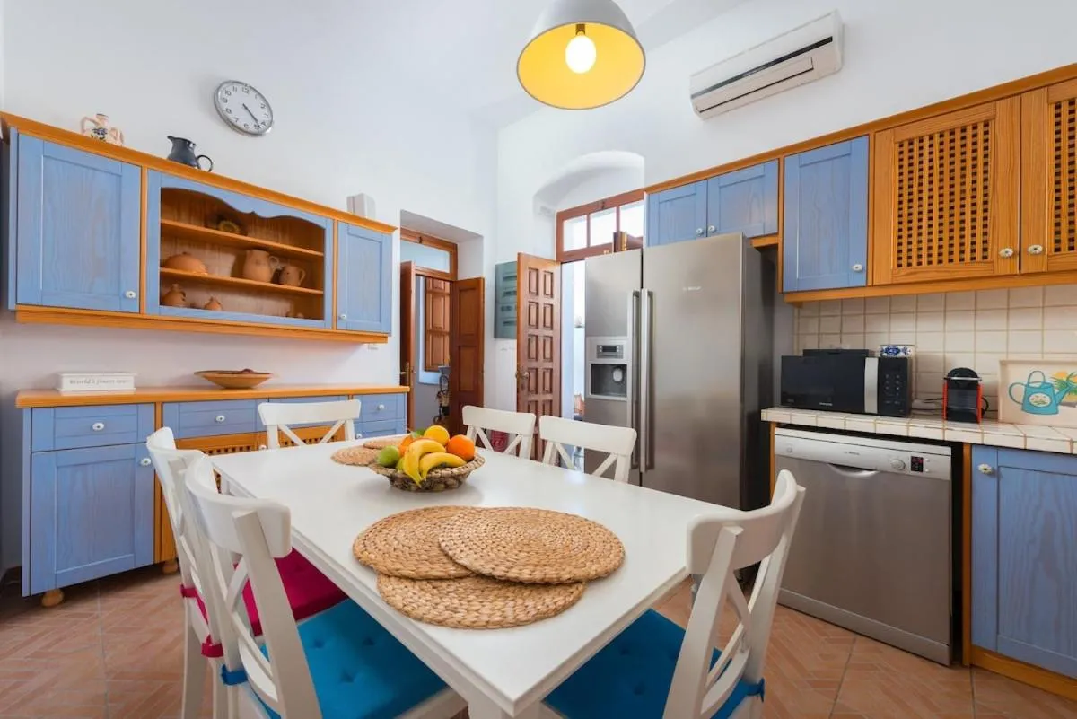 Image 1 of Villa Lindos