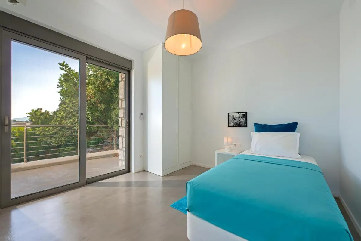 Image 6 of Villa Olympos