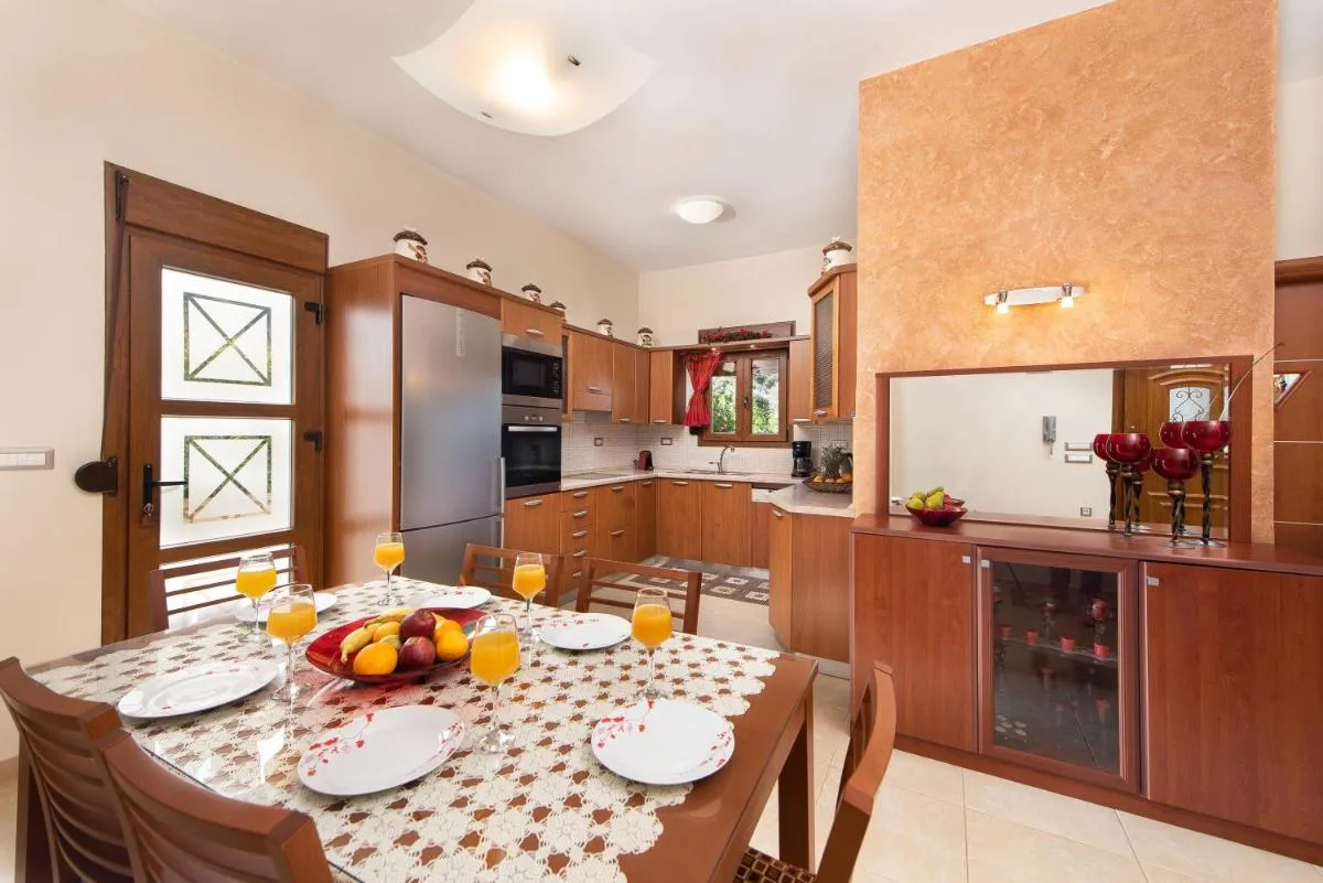 Image 6 of Vlasis’ Eden Villa